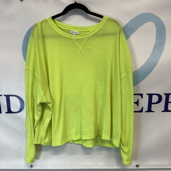flirtitude Tops - Flirtitude Active Women’s Long Sleeve Top size XXL